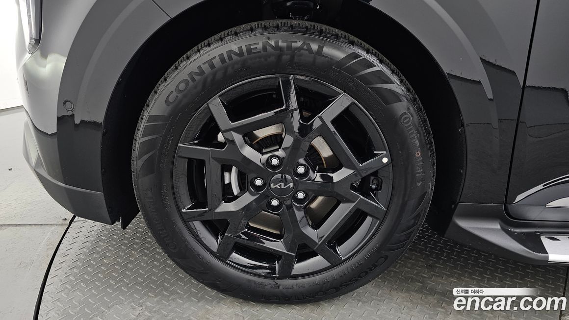 Kia Carnival 9-Seater Gravity, 2024