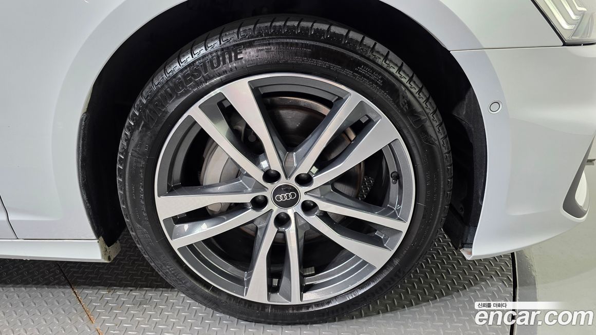 Audi A6 45 TFSI Quattro Premium, 2023