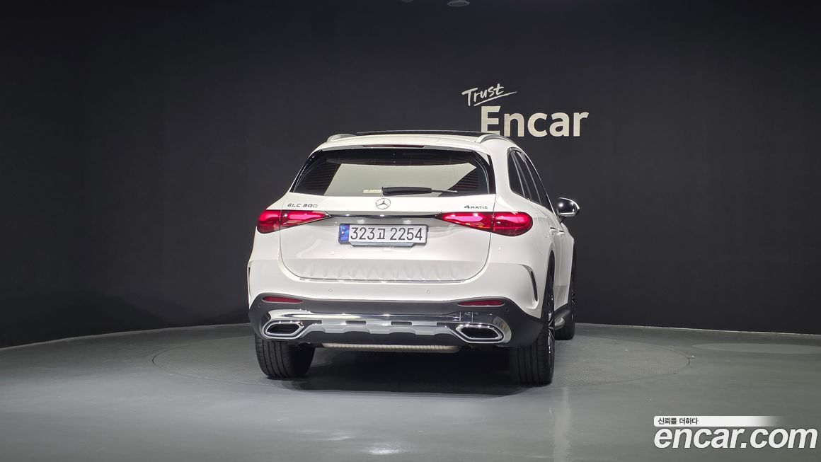 Mercedes-Benz GLC-Class GLC300 4MATIC AMG Line, 2024