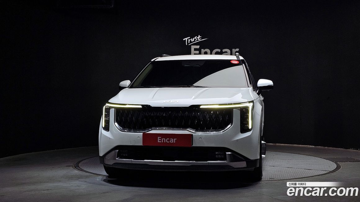 Kia Carnival 9-Seater Signature, 2025