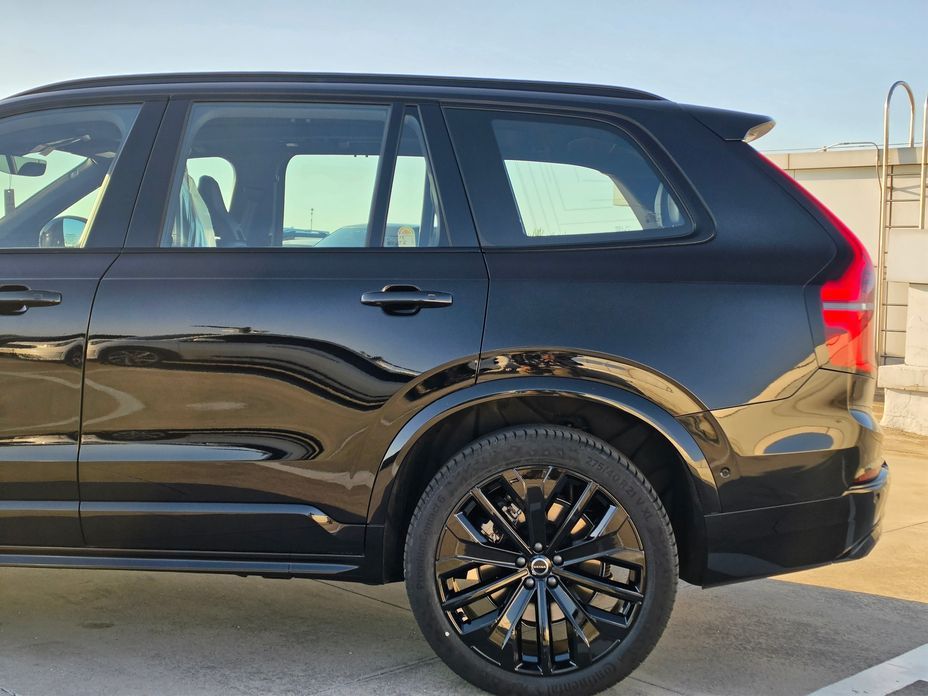 Volvo XC90 B6 Black Edition, 2026