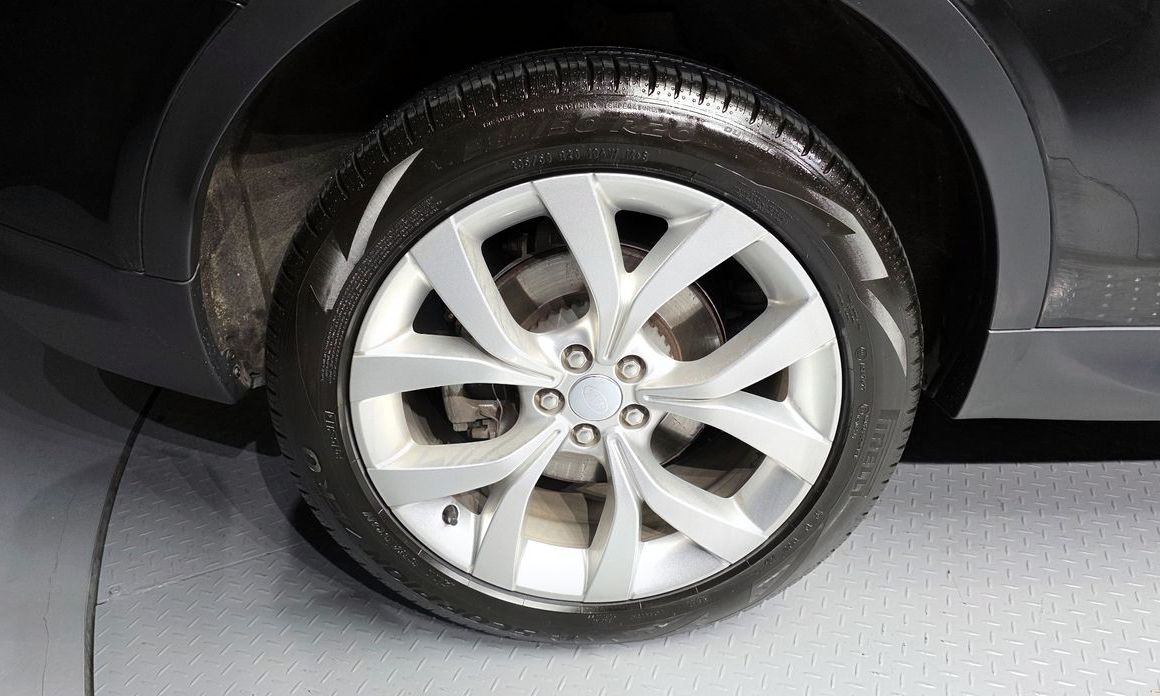 Land Rover Discovery Sport P250 SE, 2022