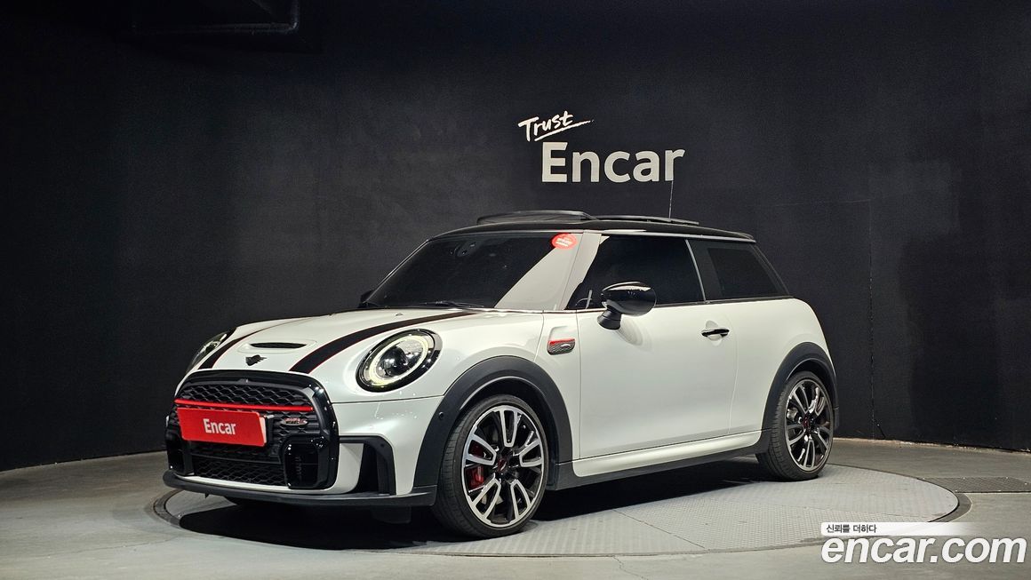 Mini Cooper JCW, 2024