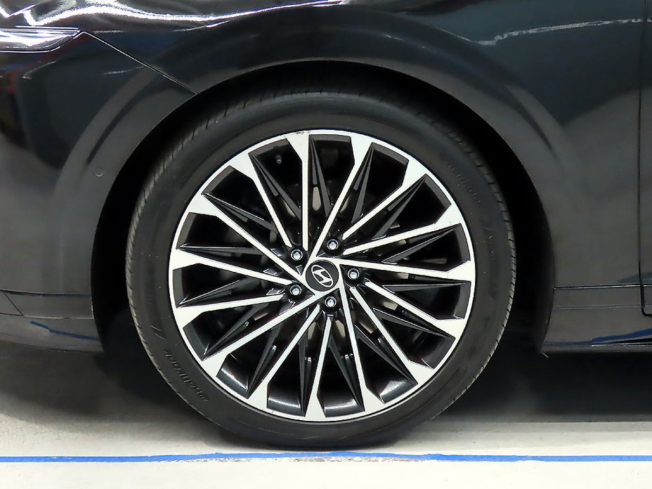 Hyundai Grandeur 2,5 Gasoline 2WD, 2023