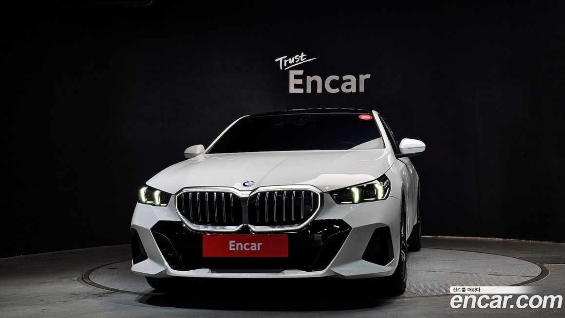 BMW 5-Series 520i M Sport, 2024