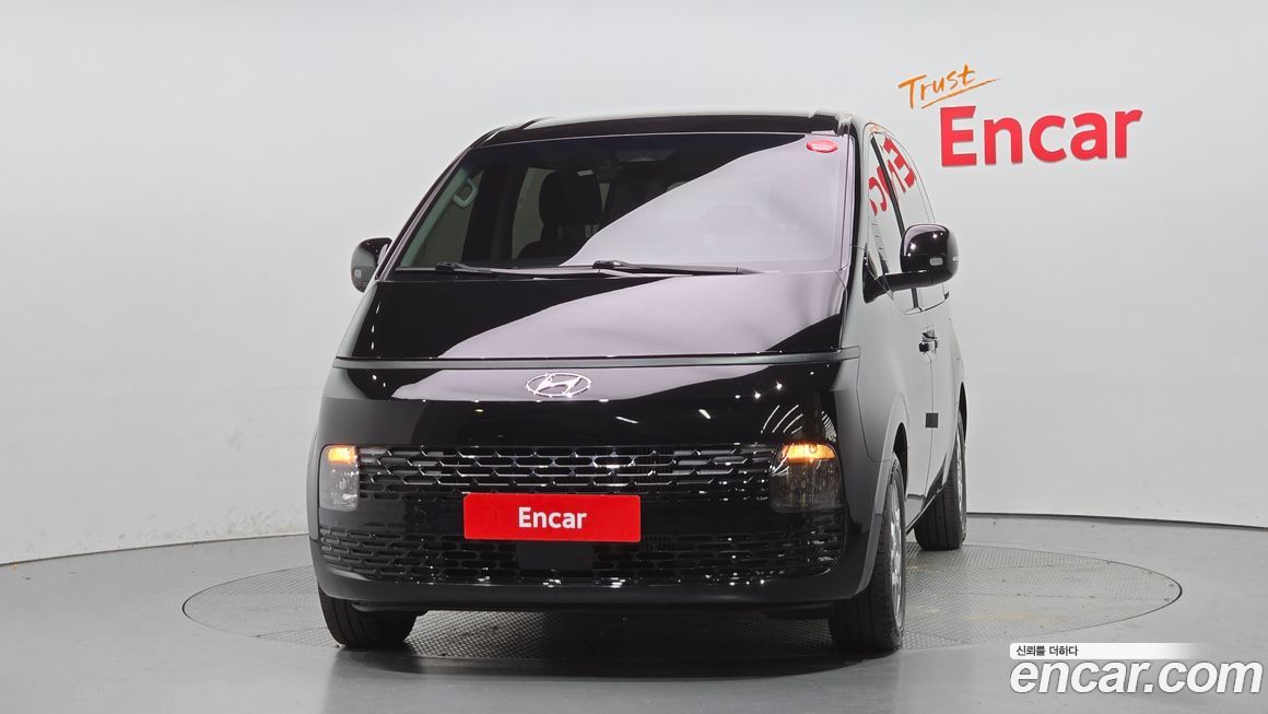 Hyundai Staria Tourer 9-Seater, 2024