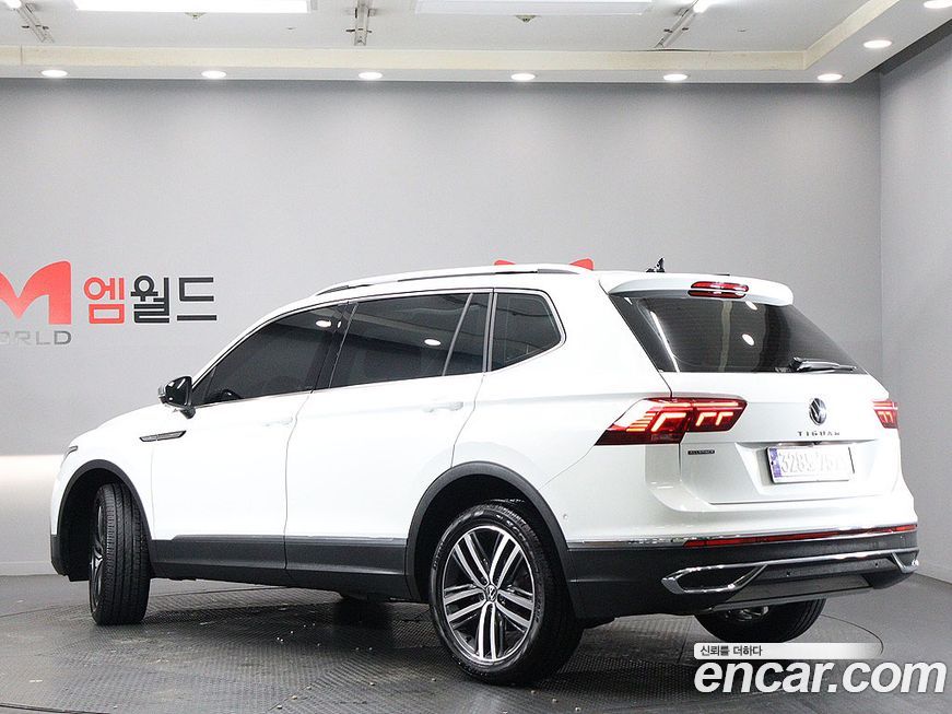 Volkswagen Tiguan 2.0 TSI Prestige, 2023