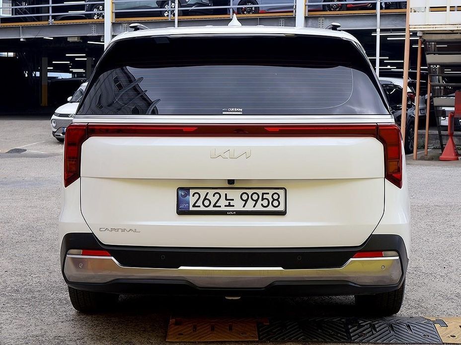 Kia Carnival 7-Seater Noblesse, 2025