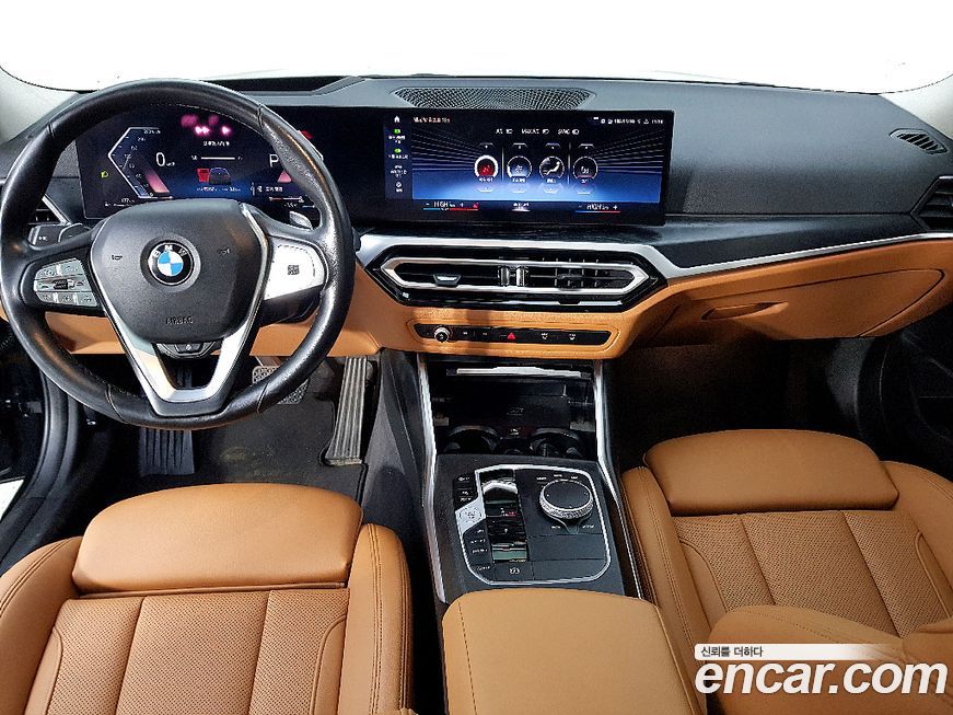 BMW 3-Series 320i Touring, 2023