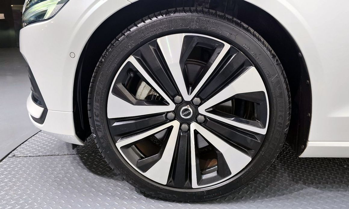 Volvo S60 B5 Ultimate Bright, 2024