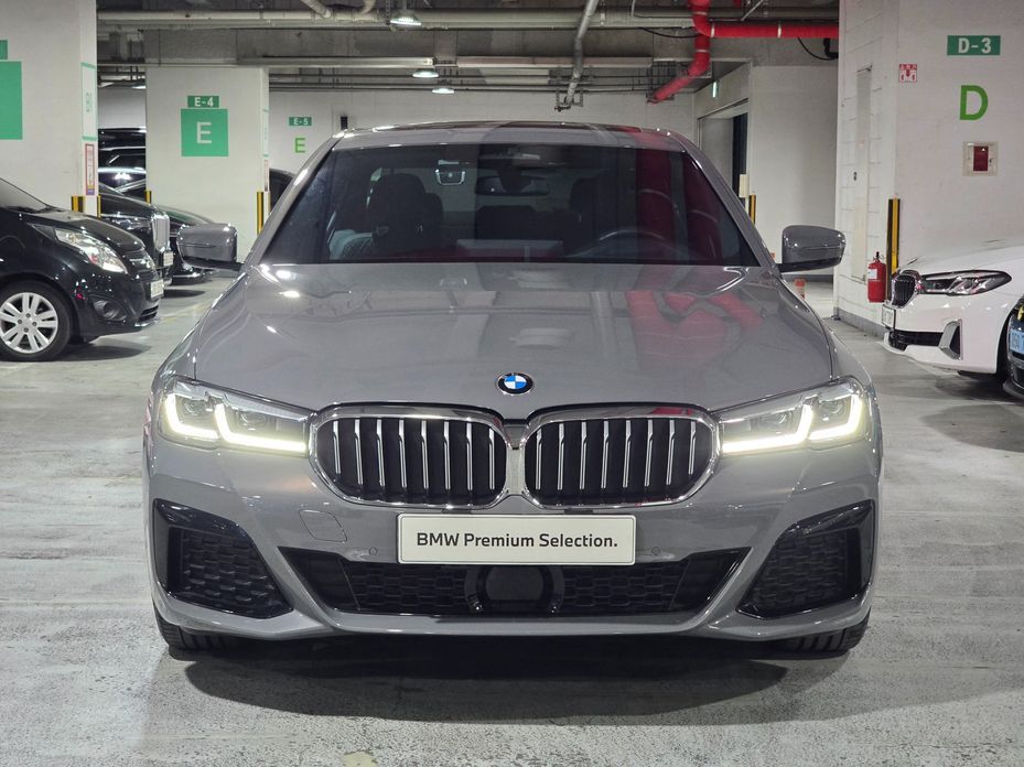 BMW 5-Series 530i M Sport Package, 2022