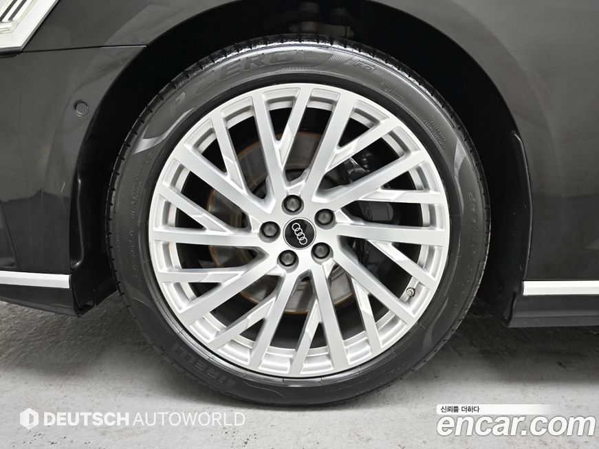 Audi A8 55 TFSI Quattro LWB, 2021
