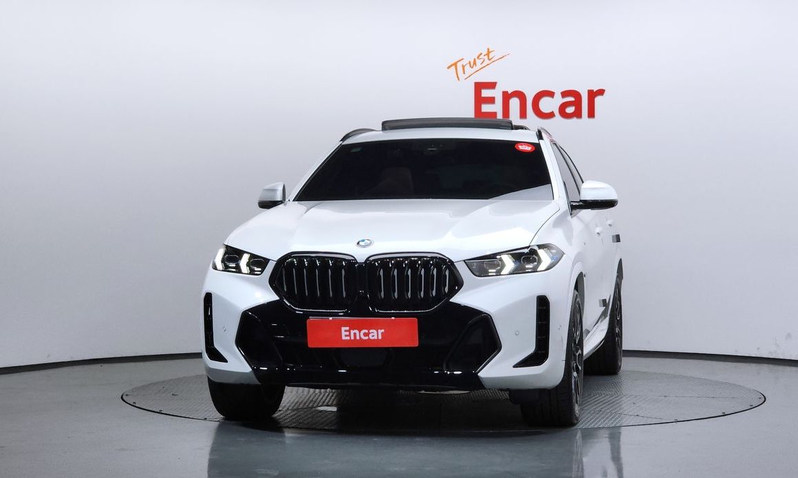 BMW X6 xDrive40i M Sport, 2025