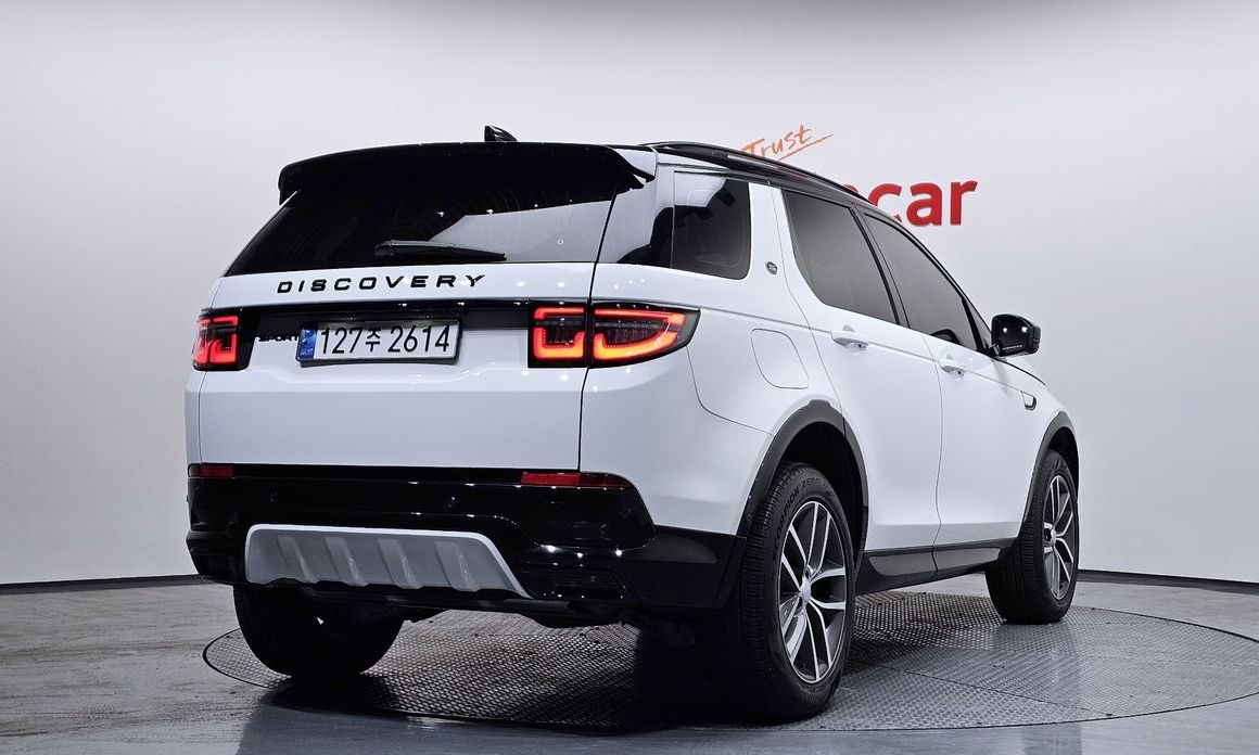 Land Rover Discovery Sport P250 Dynamic SE, 2024