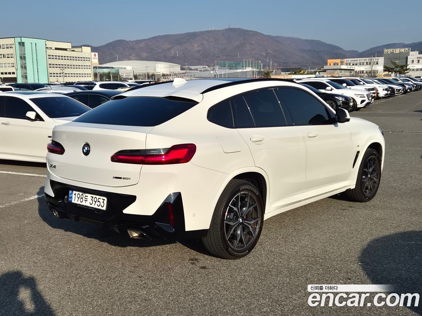 BMW X4 xDrive20i M Sports Pro, 2022