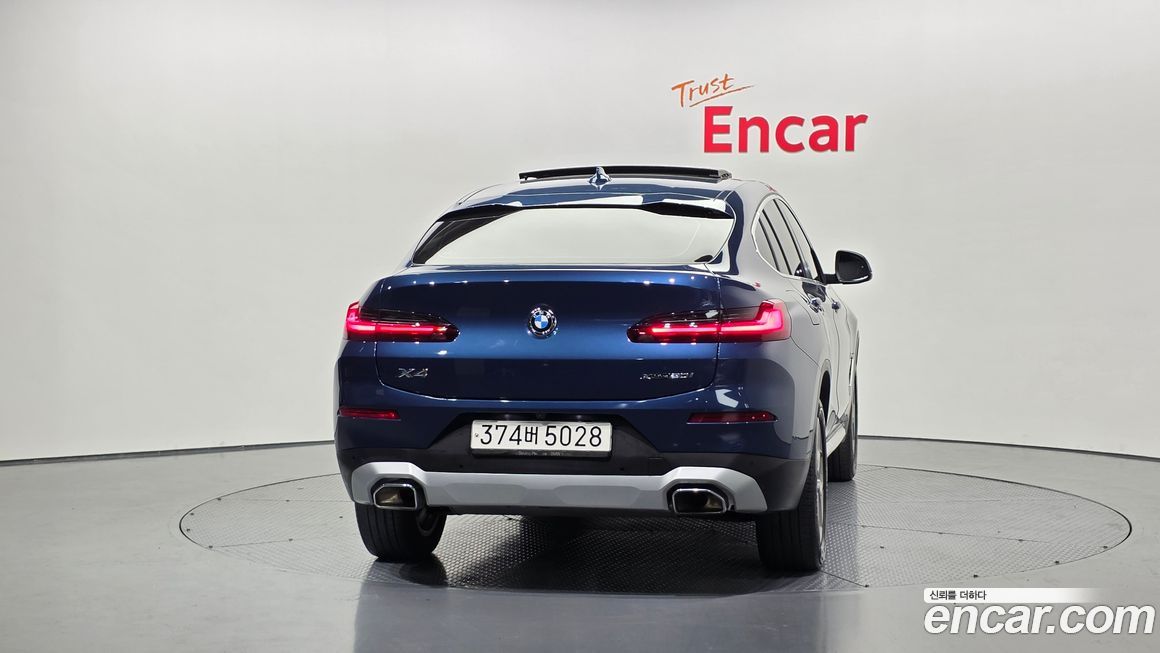 BMW X4 xDrive20i xLine, 2022