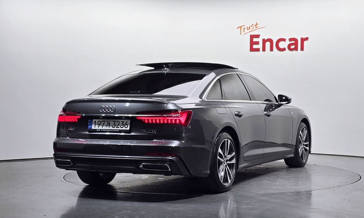 Audi A6 45 TFSI Quattro Premium, 2022