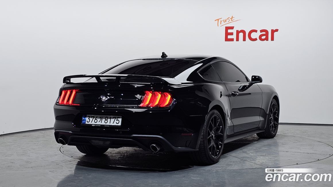 Ford Mustang Coupe, 2023
