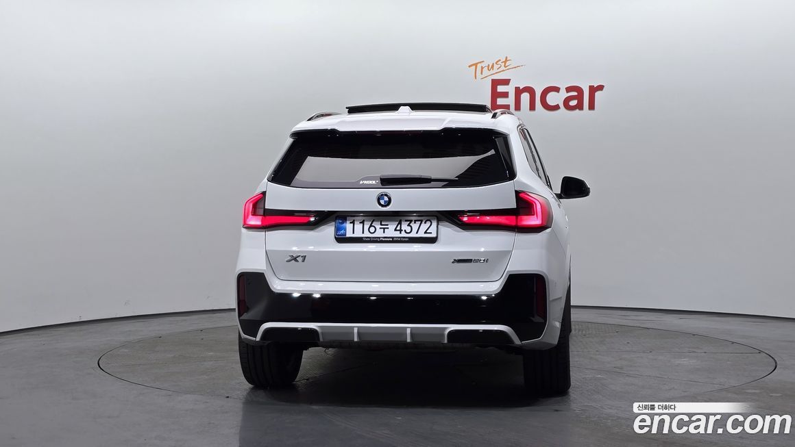 BMW X1 xDrive 20i M Sport, 2025