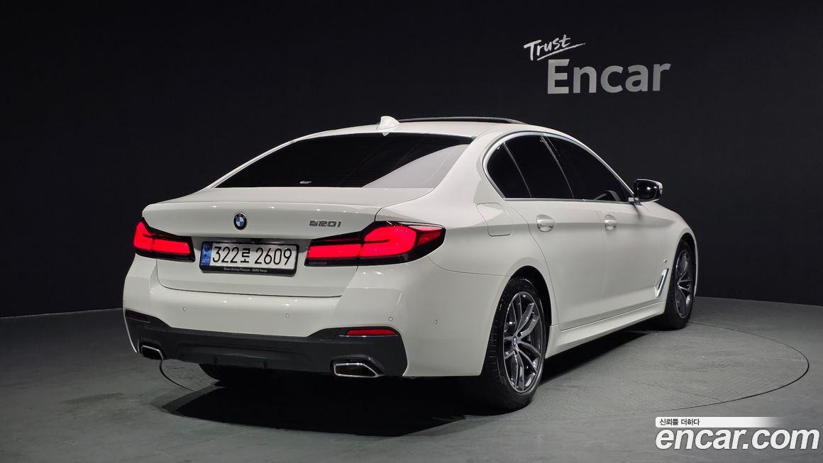BMW 5-Series 520i M Sport, 2023