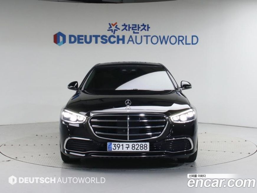 Mercedes-Benz S-Class S350 d 4MATIC, 2025