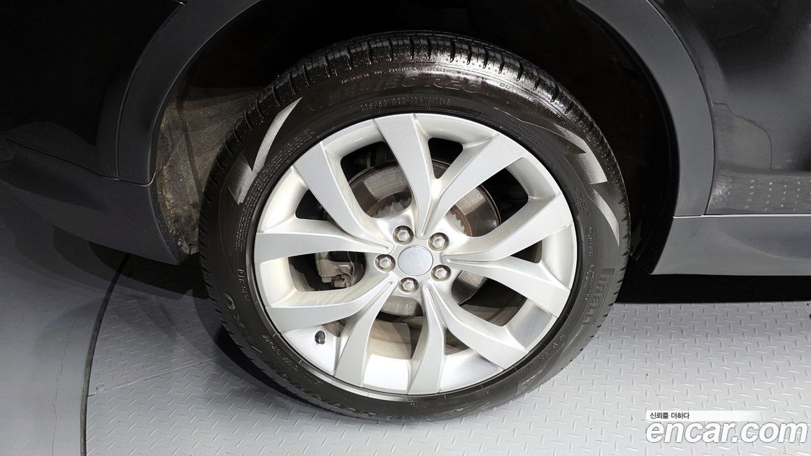Land Rover Discovery Sport P250 SE, 2022