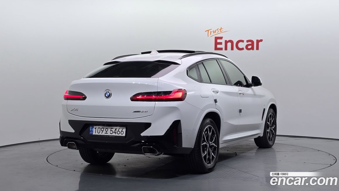 BMW X4 xDrive20i M Sport, 2023