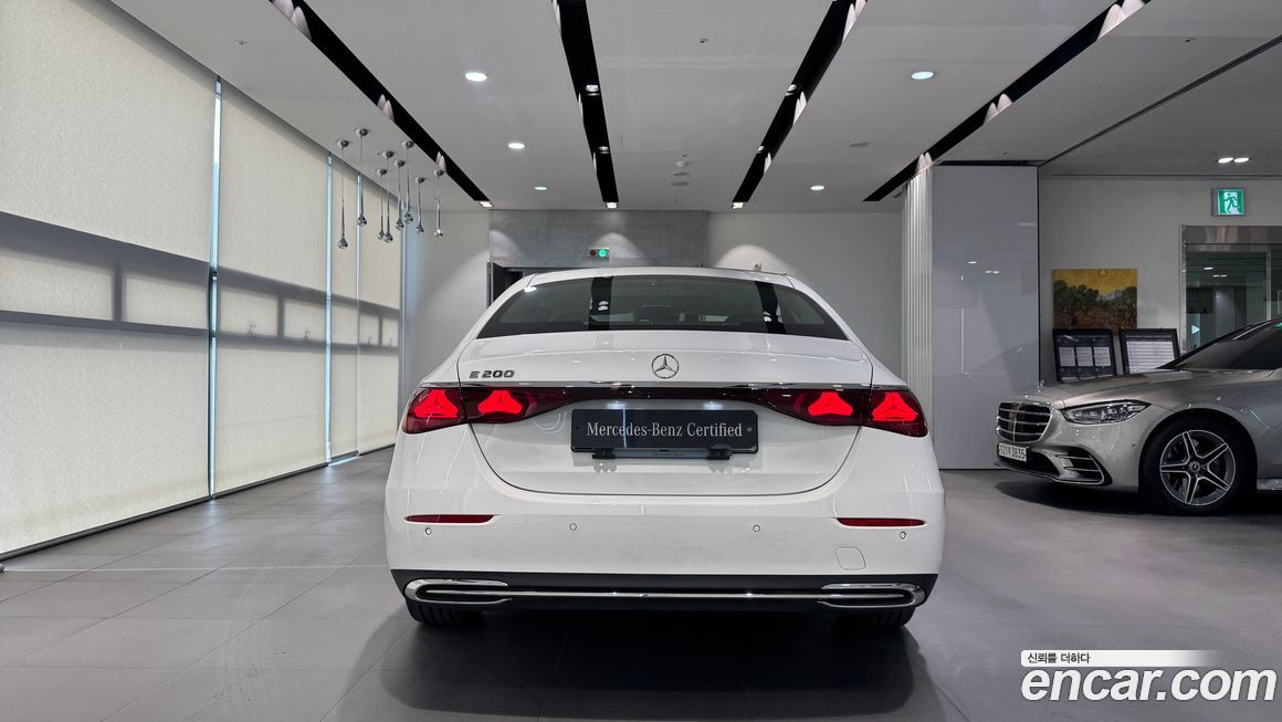 Mercedes-Benz E-Class E200 Avantgarde, 2025