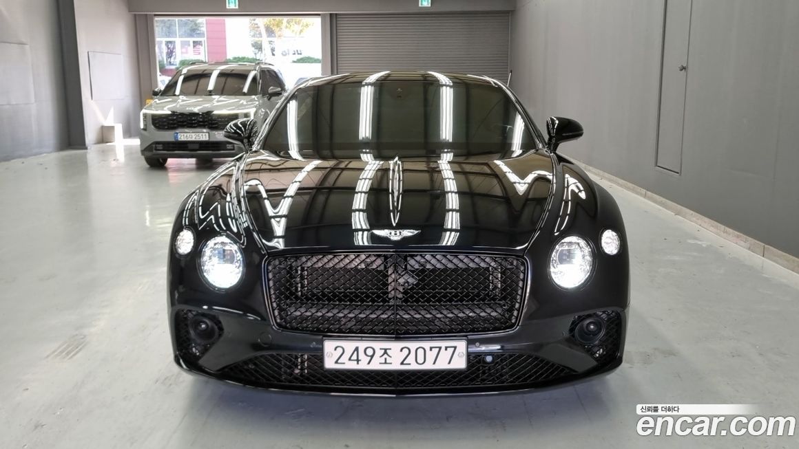 Bentley Continental 4.0 GTS, 2024