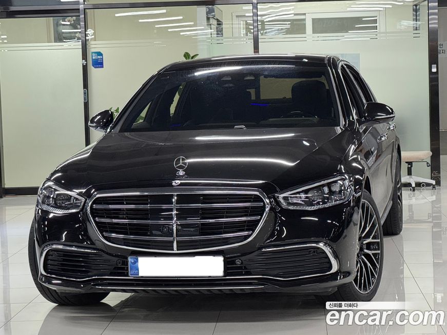 Mercedes-Benz S-Class S580L 4MATIC, 2025
