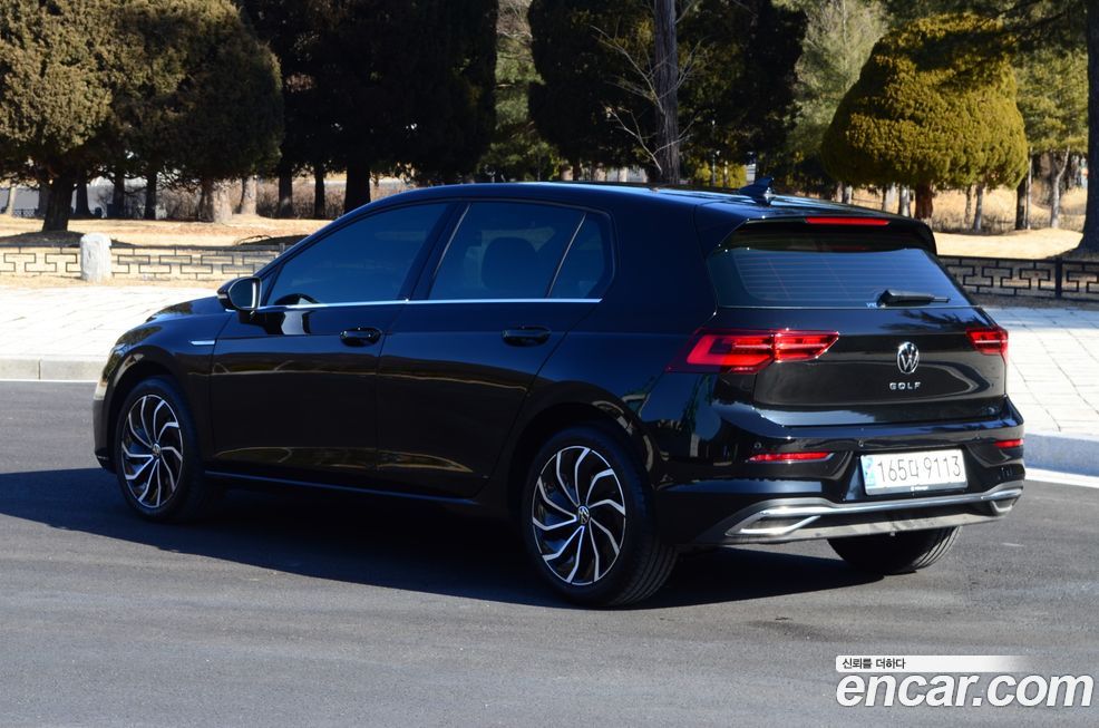 Volkswagen Golf 2.0 TDI Prestige, 2024