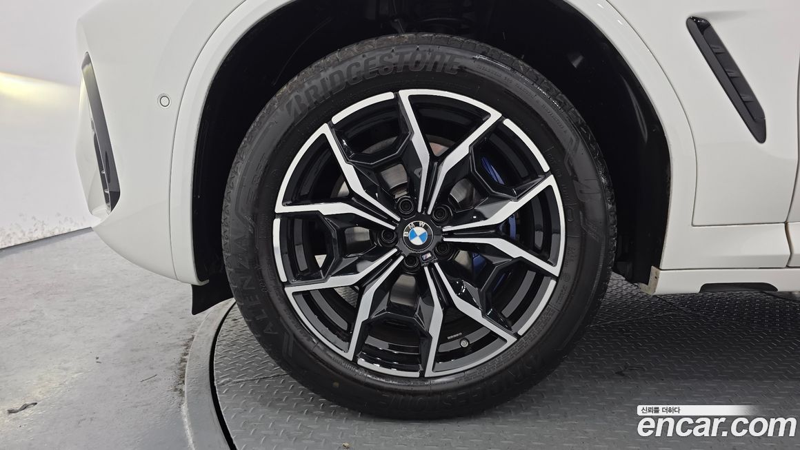 BMW X4 xDrive20i M Sport, 2023