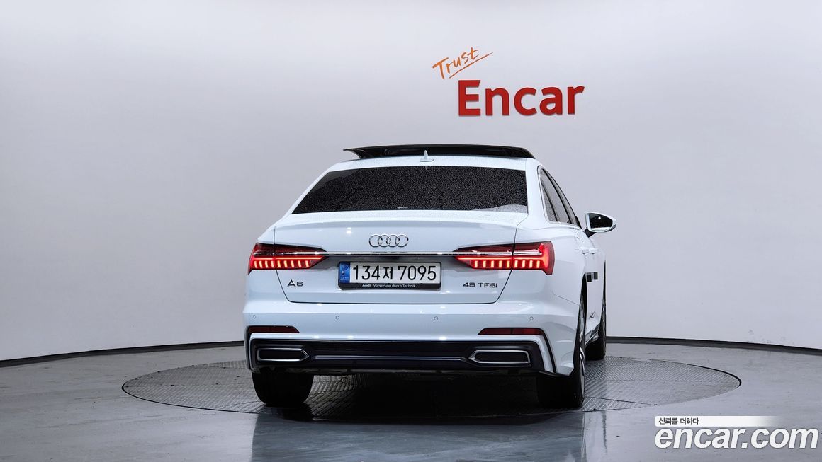 Audi A6 45 TFSI Premium, 2022