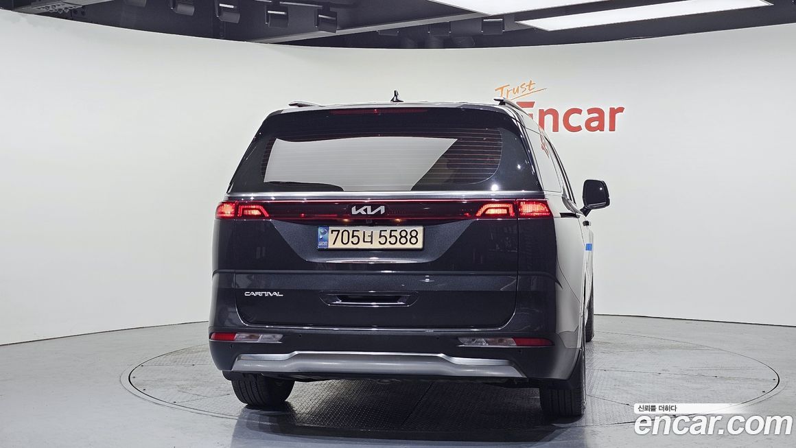Kia Carnival 11-Seater Noblesse, 2023