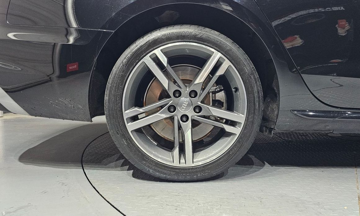 Audi A4 45 TFSI Quattro Premium, 2021