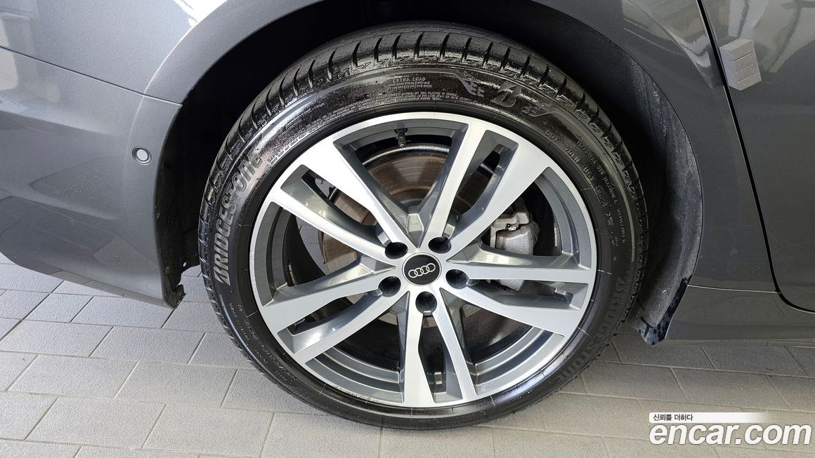 Audi A6 45 TFSI Quattro Premium, 2023