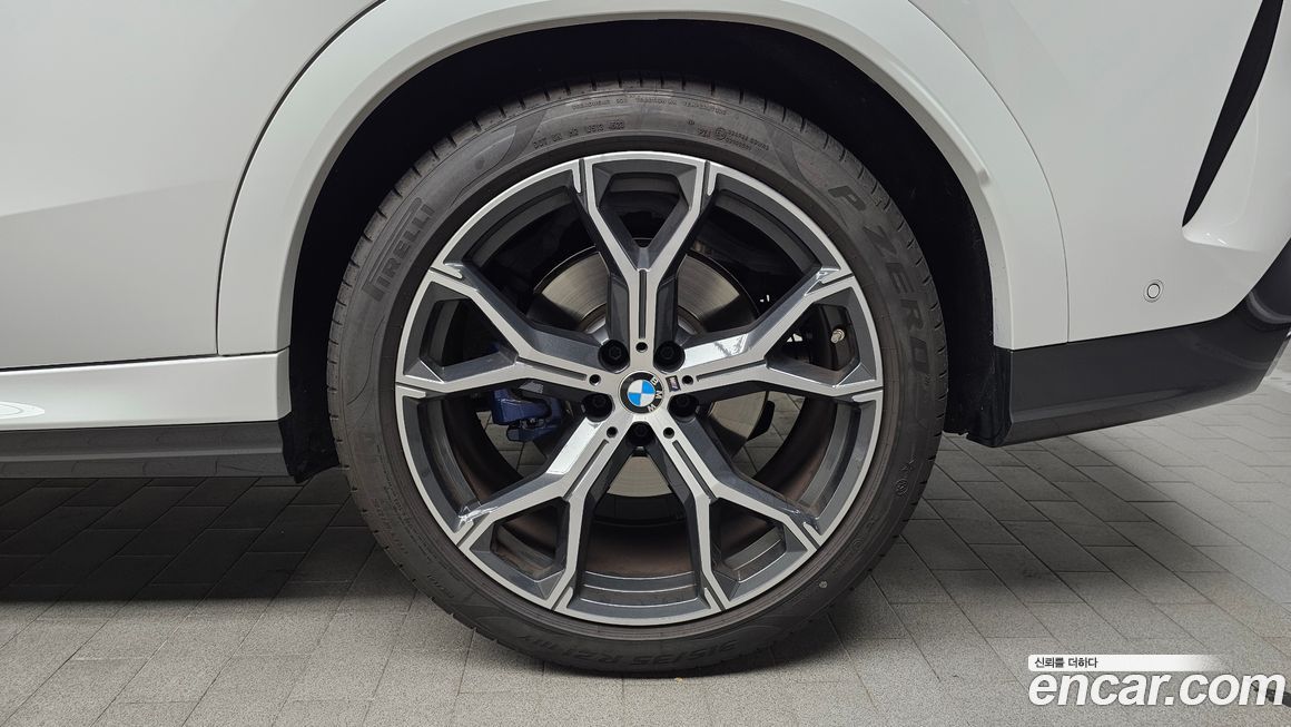 BMW X6 xDrive30d M Sport, 2024