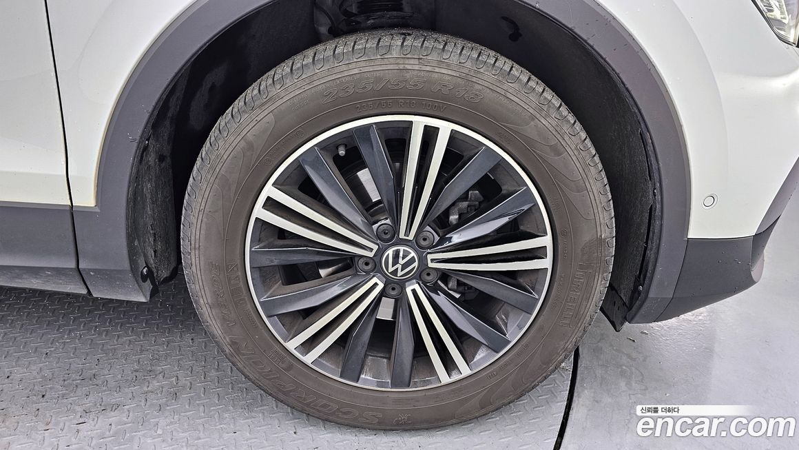 Volkswagen Tiguan 2.0 TDI Premium, 2024