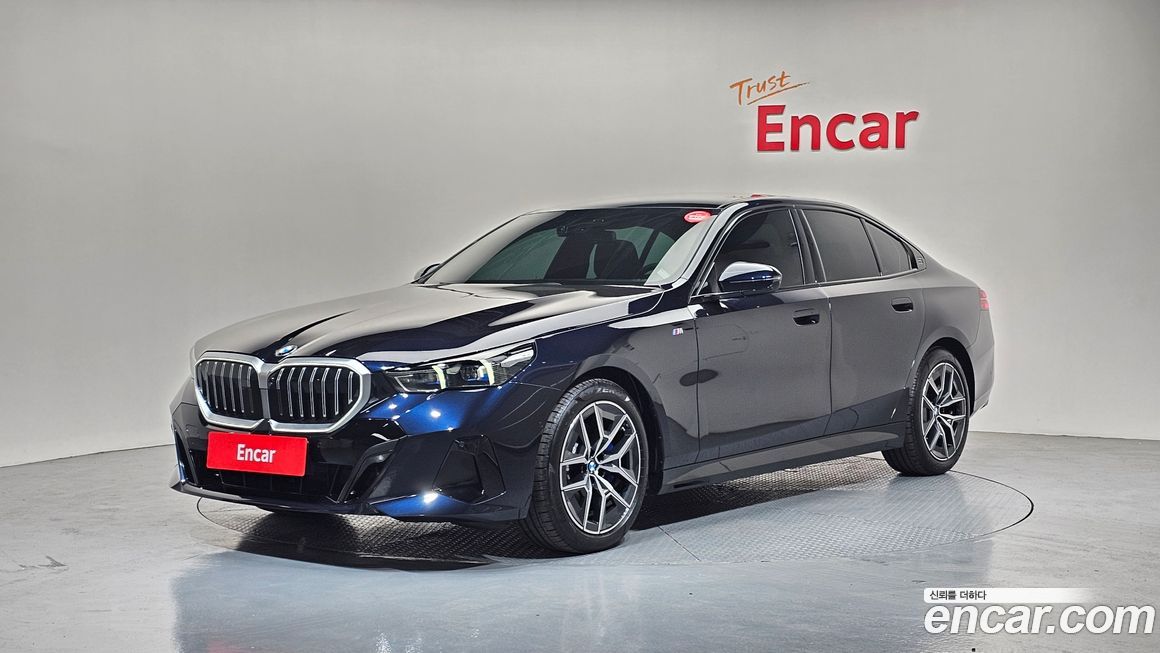 BMW 5-Series 520i M Sport, 2025