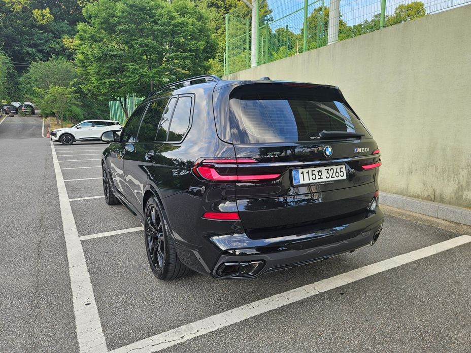 BMW X7 M60i xDrive M sport 6STR, 2024
