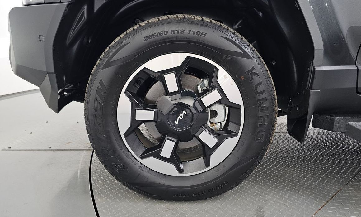 Kia Tasman 2.5T Gasoline 4WD, 2026