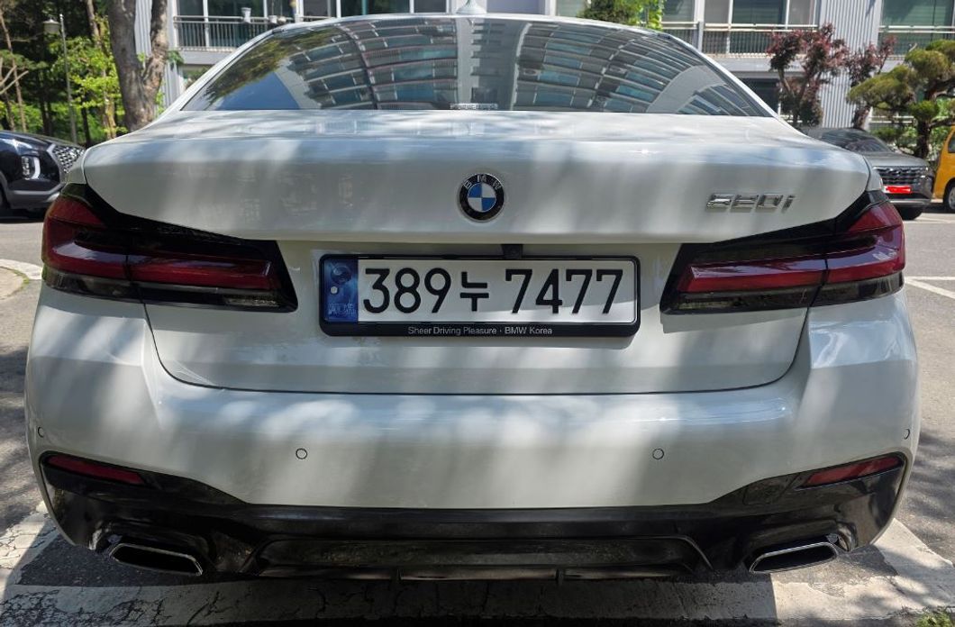 BMW 5-Series 520i M Sport, 2023