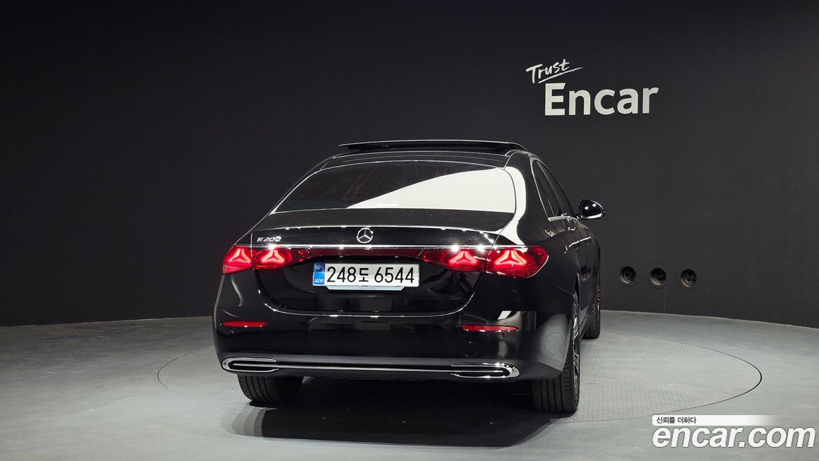 Mercedes-Benz E-Class E200 Avantgarde, 2026