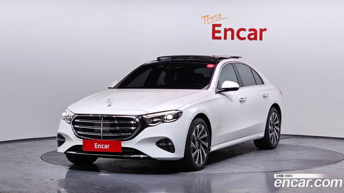 Mercedes-Benz E-Class E300 4MATIC Exclusive, 2024