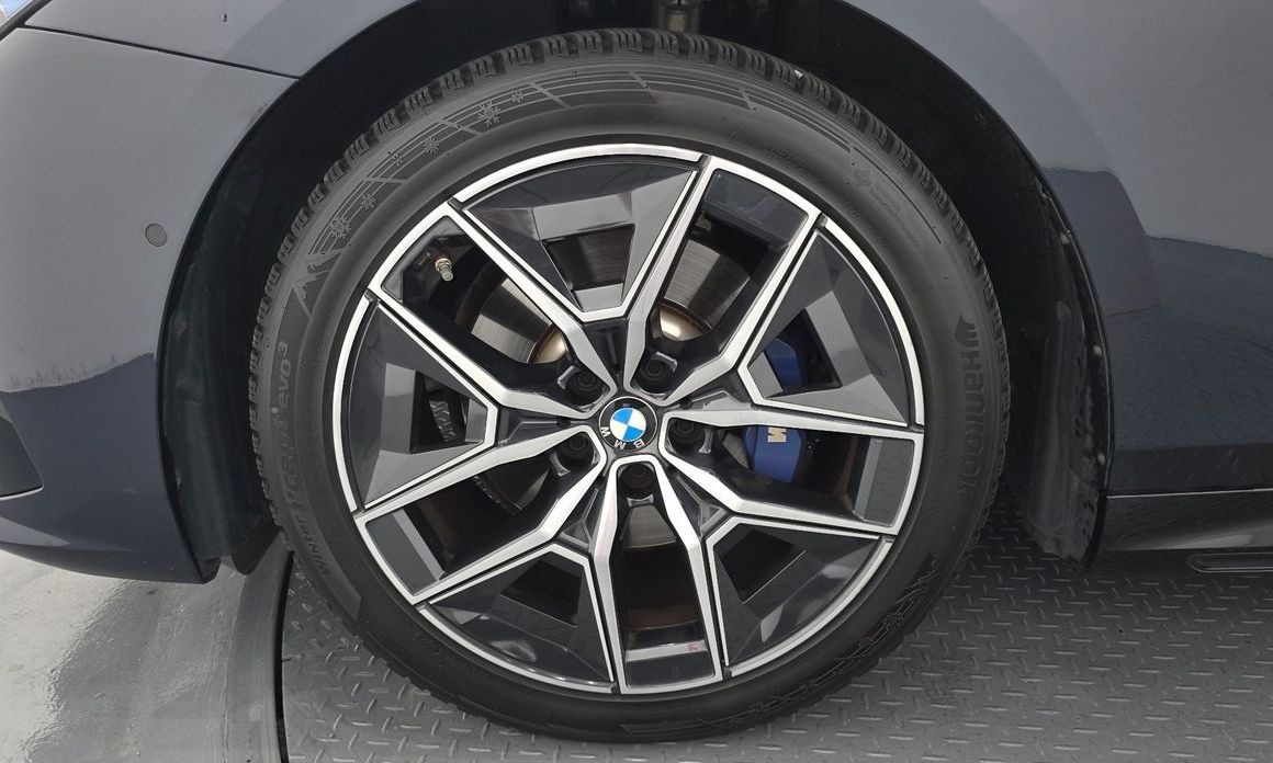 BMW 5-Series 520i M Sport, 2024