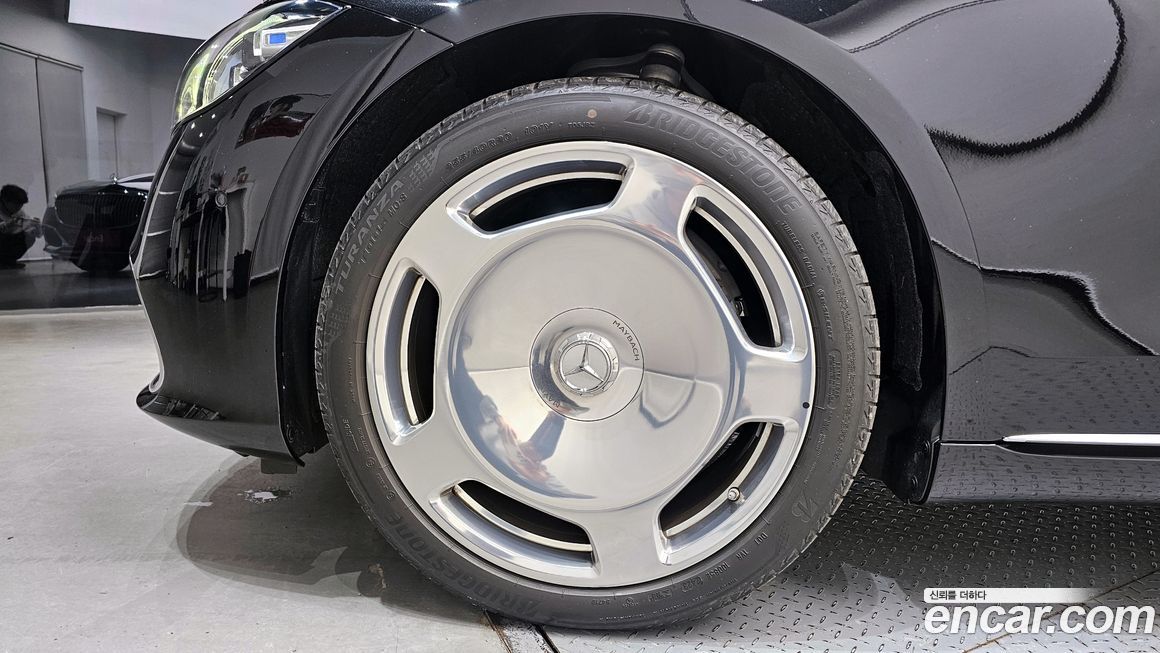 Mercedes-Benz S-Class Maybach S580 4MATIC, 2024