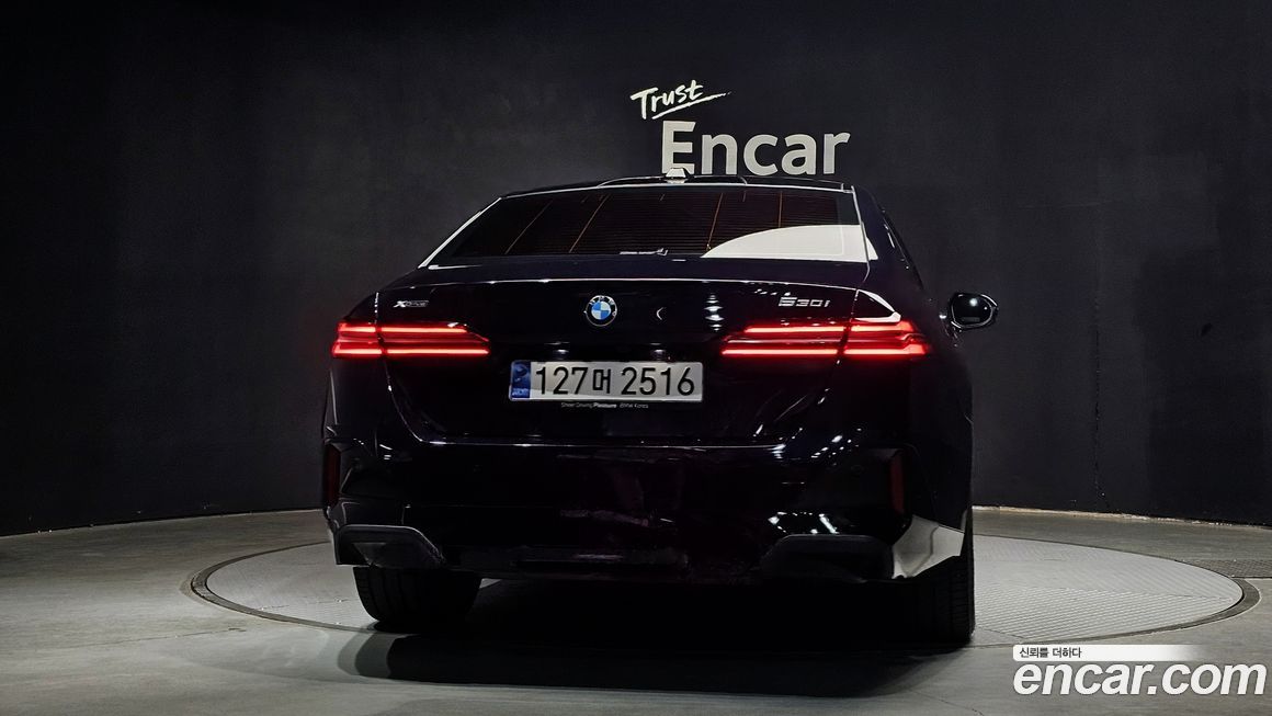 BMW 5-Series 530i xDrive M Sport, 2024