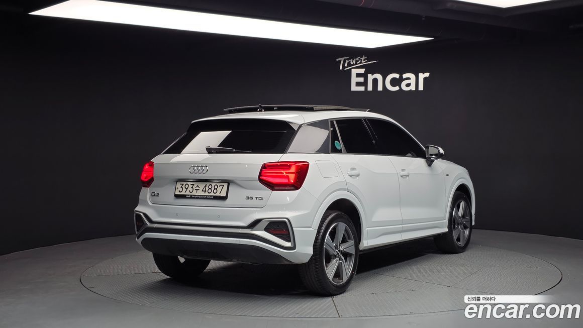 Audi Q2 35 TDI Premium, 2023