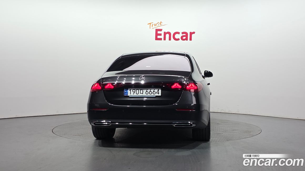 Mercedes-Benz E-Class E450 4MATIC, 2024