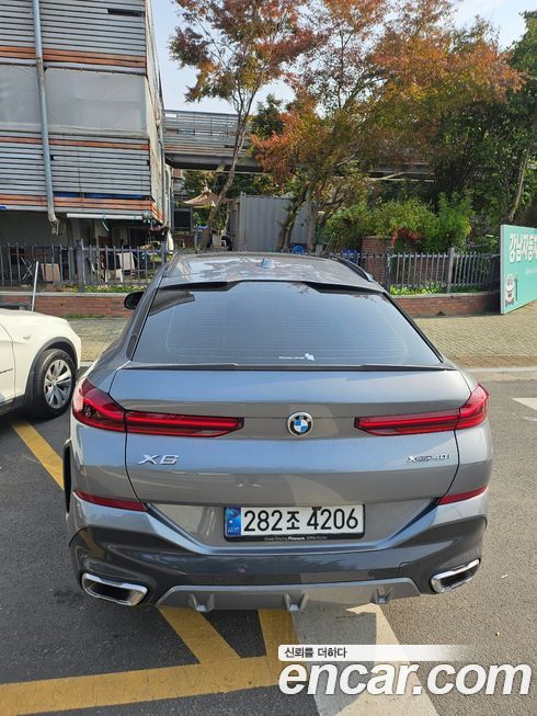 BMW X6 xDrive40i M Sport, 2025